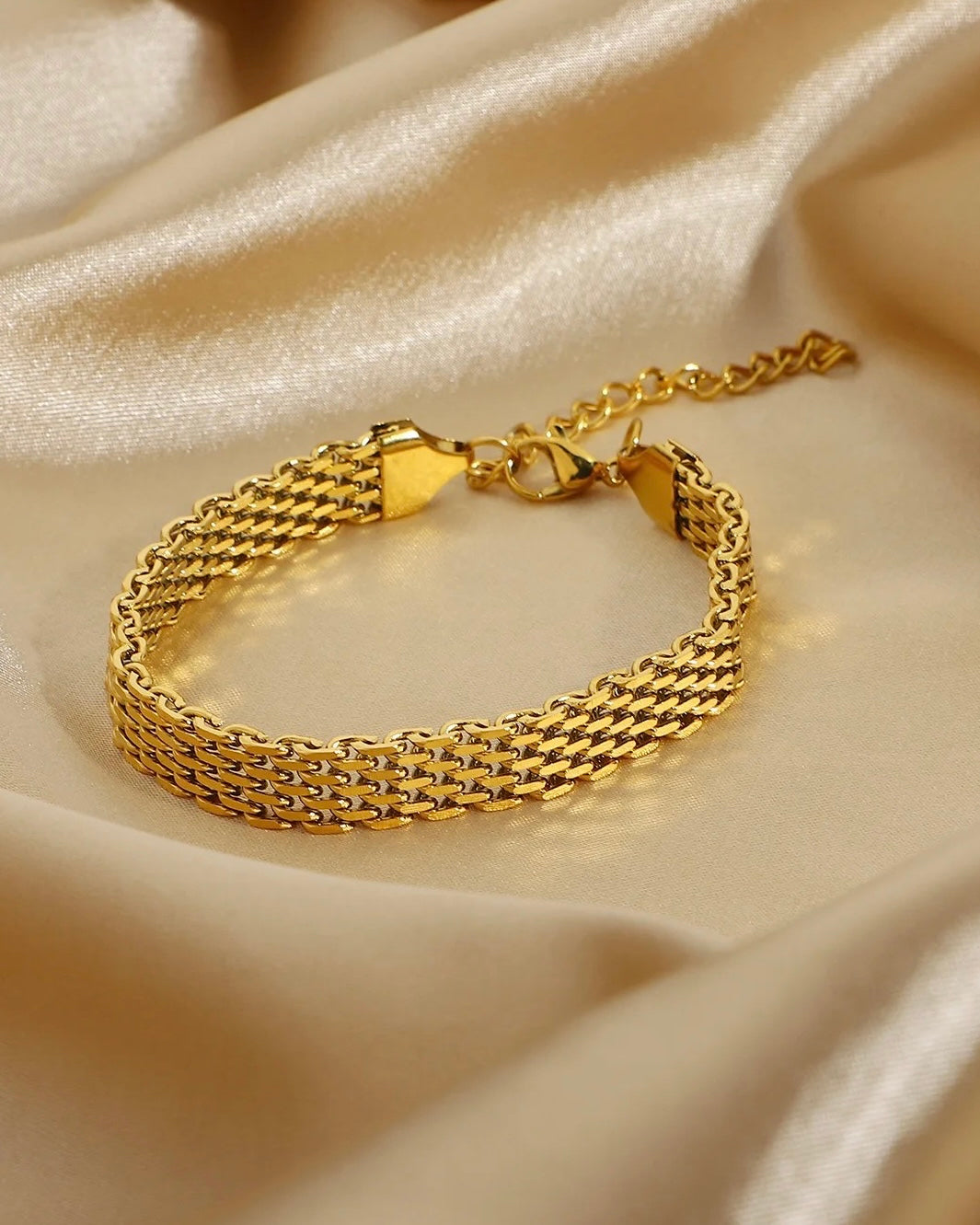 CLASSIC GLAM BRACELET