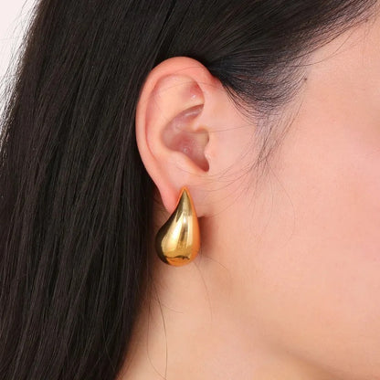 BOLD DROPS EARRINGS