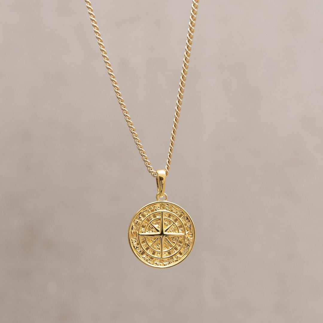 ROUND COMPASS COIN NECKLACE